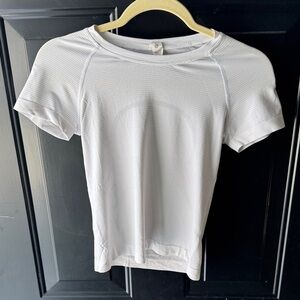 lululemon athletica Swiftly Tech 2.0 Short Sleeve Tee